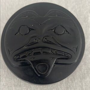 Pearlite Canadian inuit Eskimo trinket box